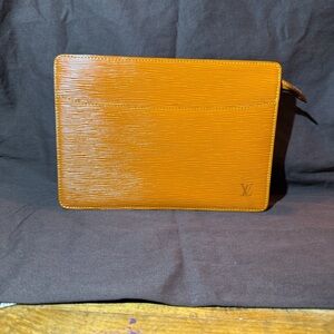 Louis Vuitton Brown Epi Leather Men's Wallet